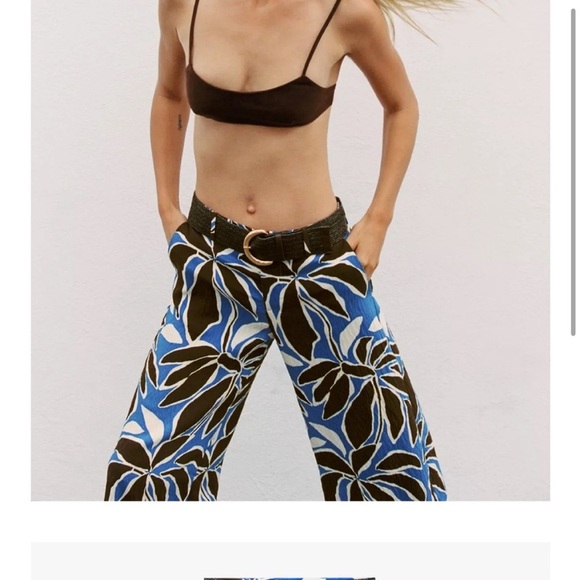 NWT ZARA 2 PIECES MATCHING SET PLANTED PANTS AND WIDE PANTS
🚨firm price - Picture 13 of 15